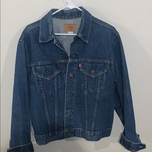 Men’s/Unisex Levi’s Denim Jacket (size 44)